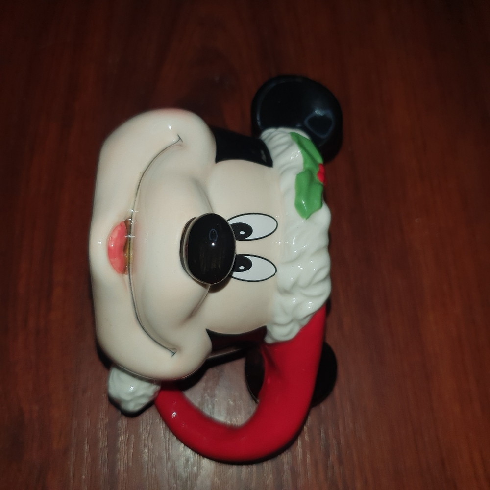 Disney Parks  MICKEY MOUSE Face Signature Mug Christmas